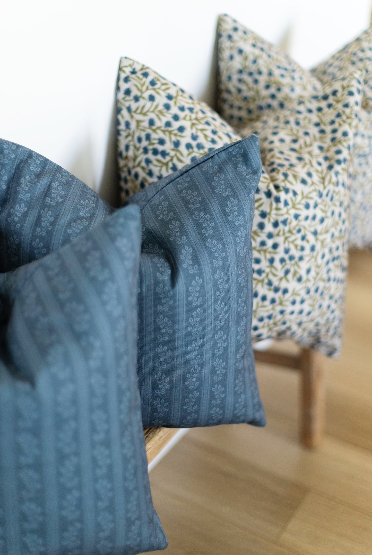 Hadleigh - Blue - 20x20