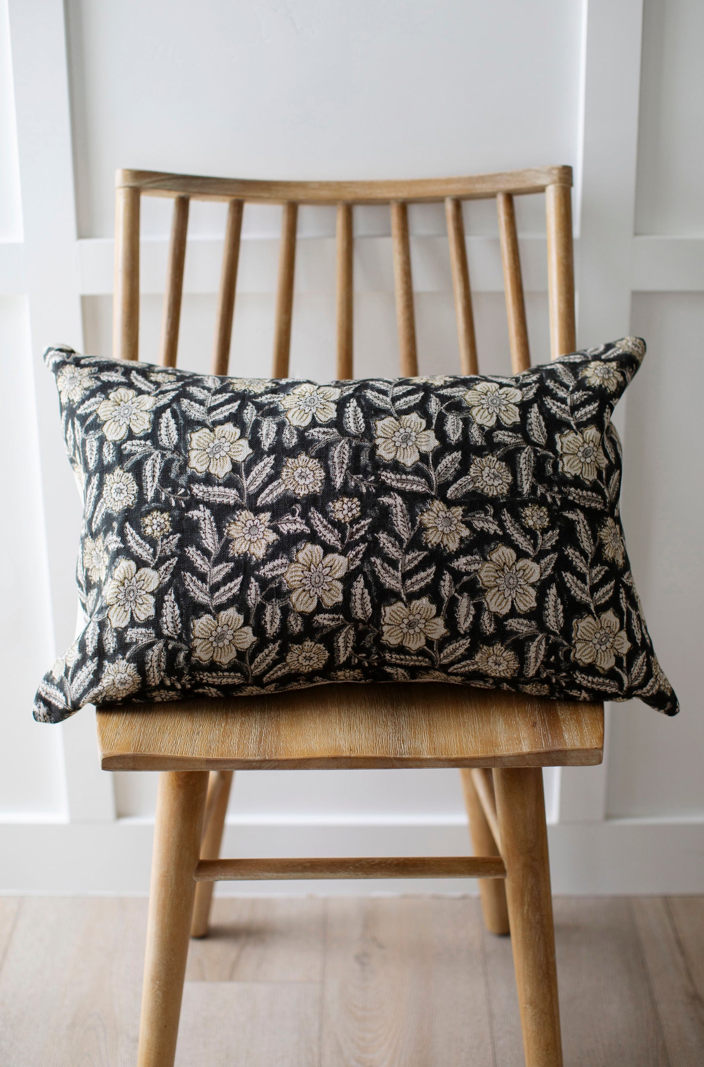 Lille - Lumbar - 16x24