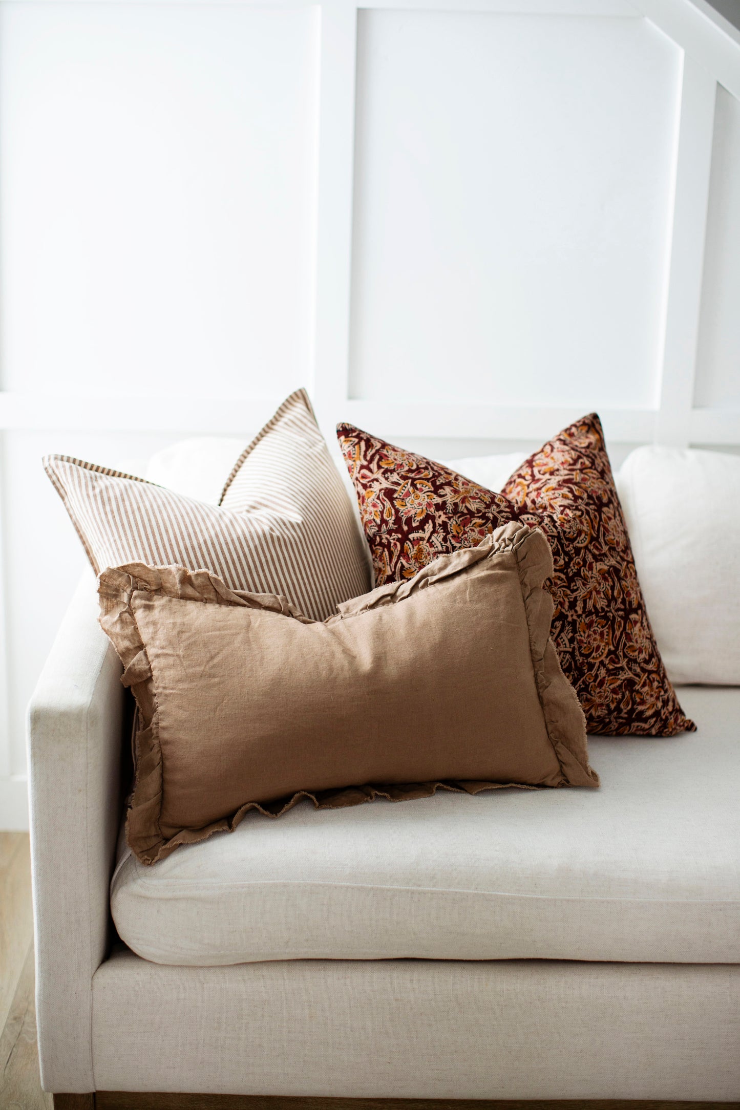 Rouen - Maroon - 20x20