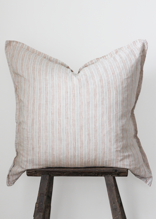 Granada - Hemmed Edge - 22x22