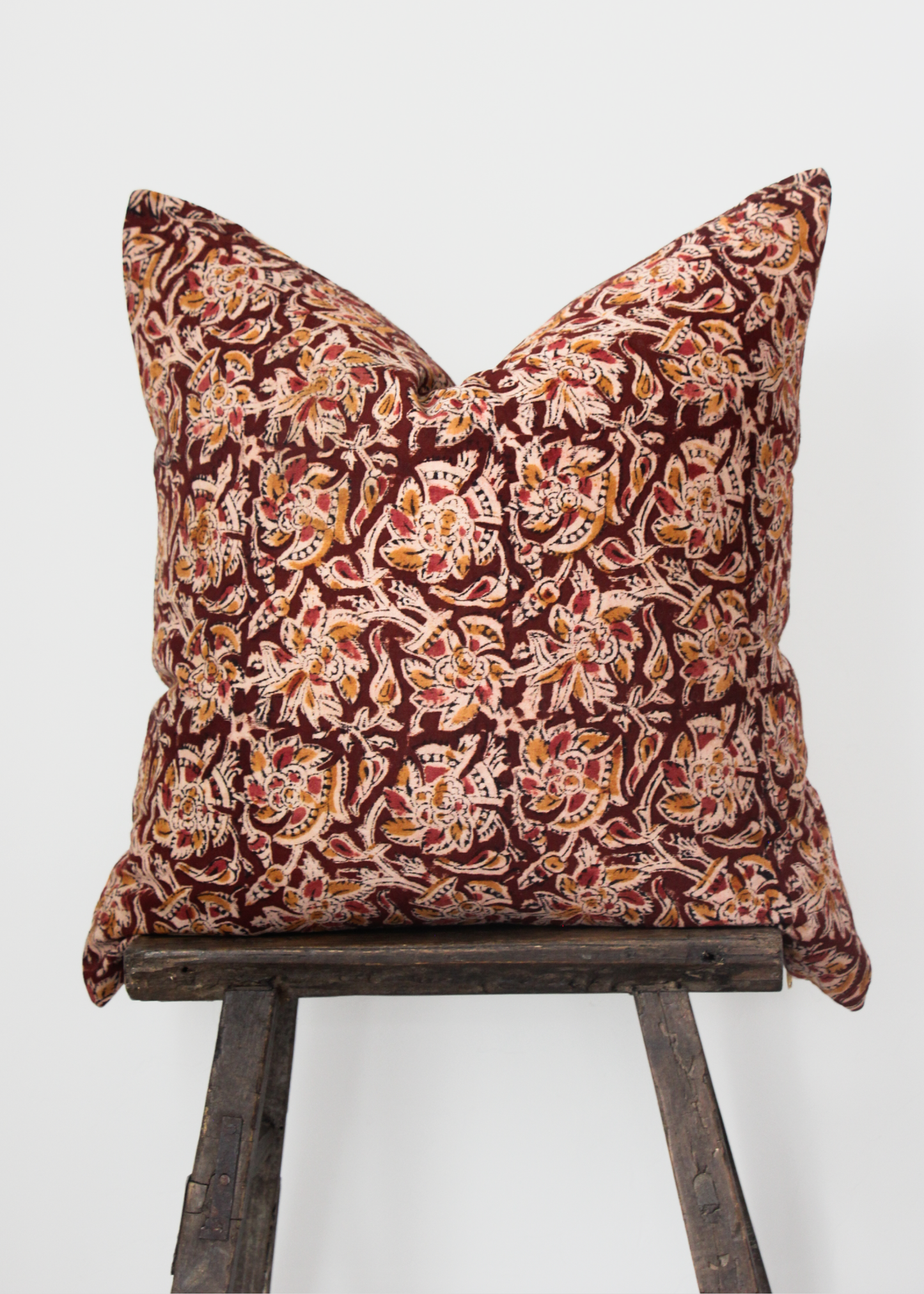 Rouen - Maroon - 20x20