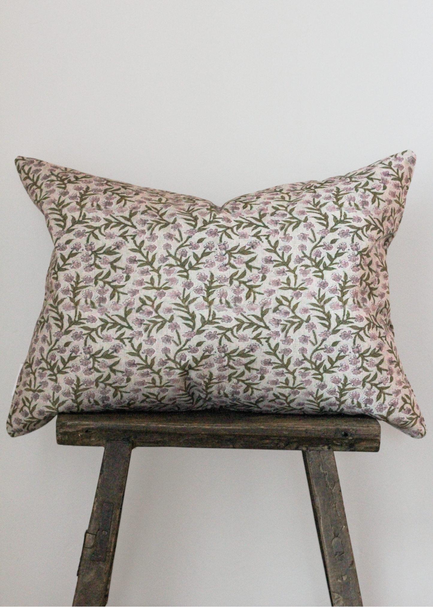 Banbury - Pink - 14x20, 20x20, 22x22