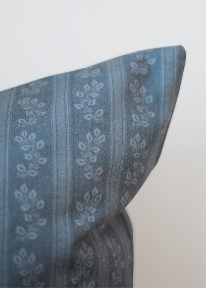 Hadleigh - Blue - 20x20
