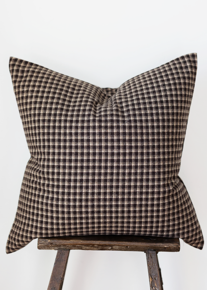 Ascot - Brown - 18x18, 22x22