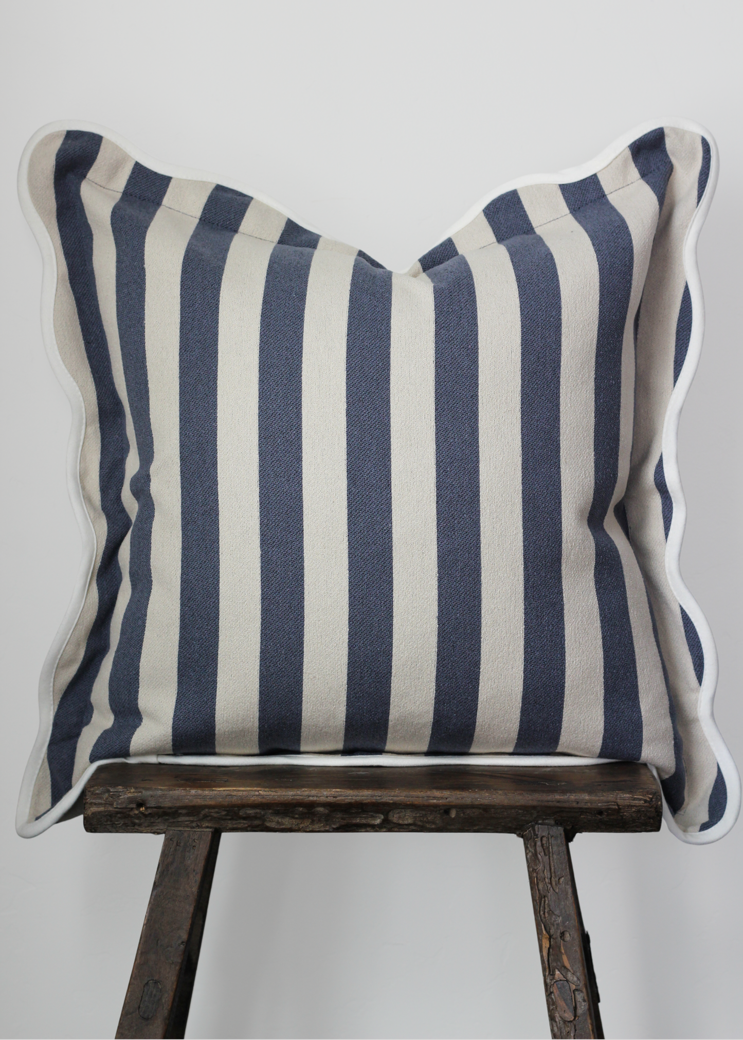 Annecy - Blue Stripe - 18x18