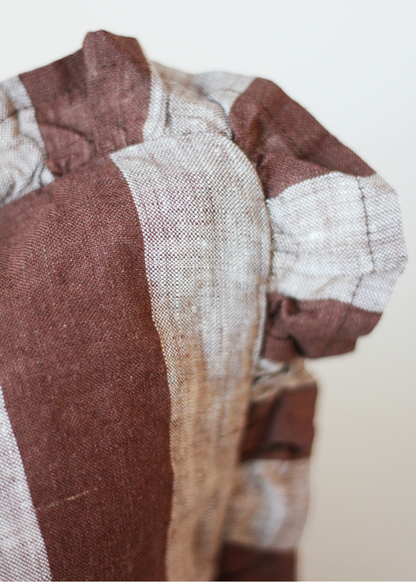 Dolores - Ruffle Edge - 22x22