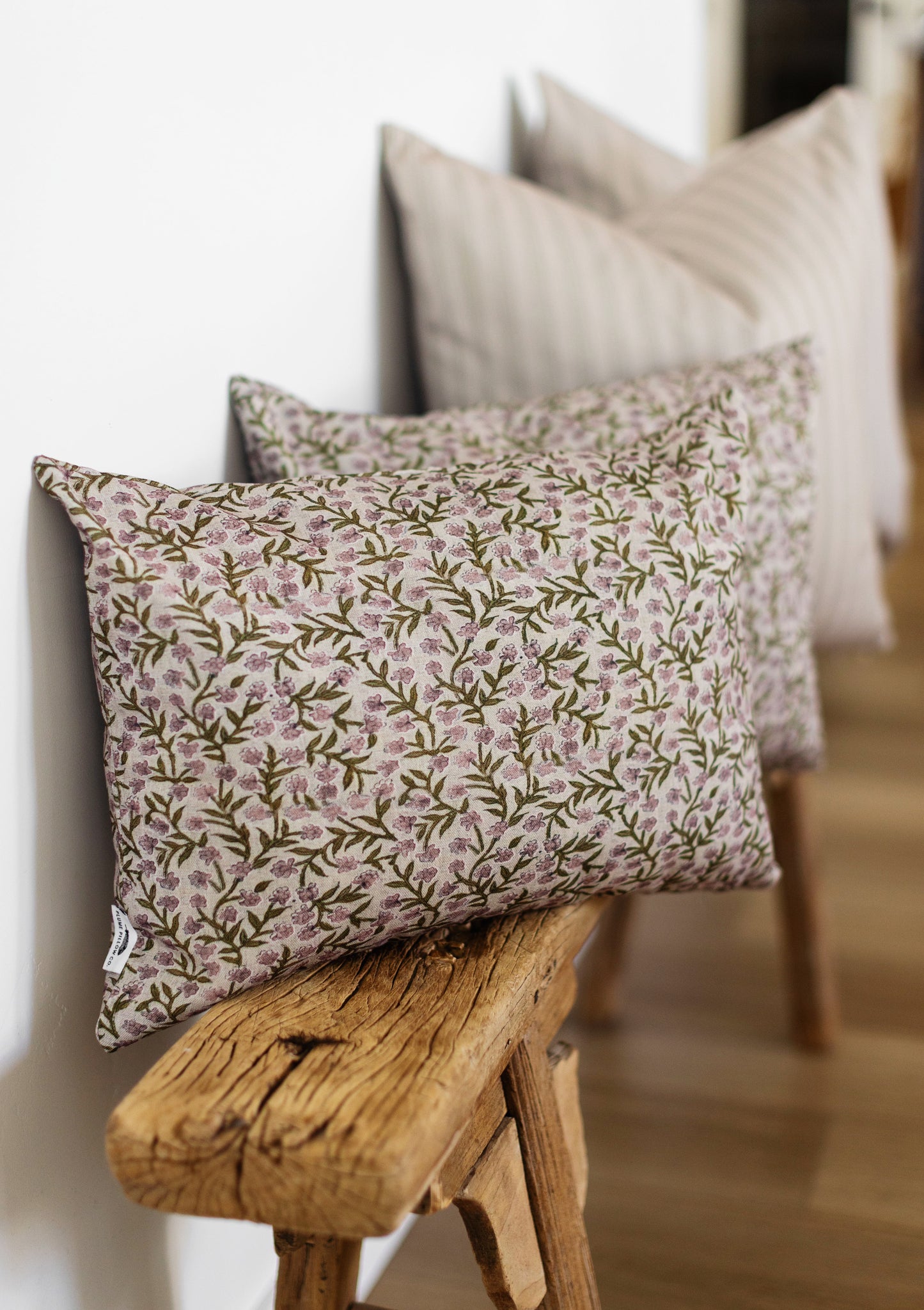 Banbury - Pink - 14x20, 20x20, 22x22