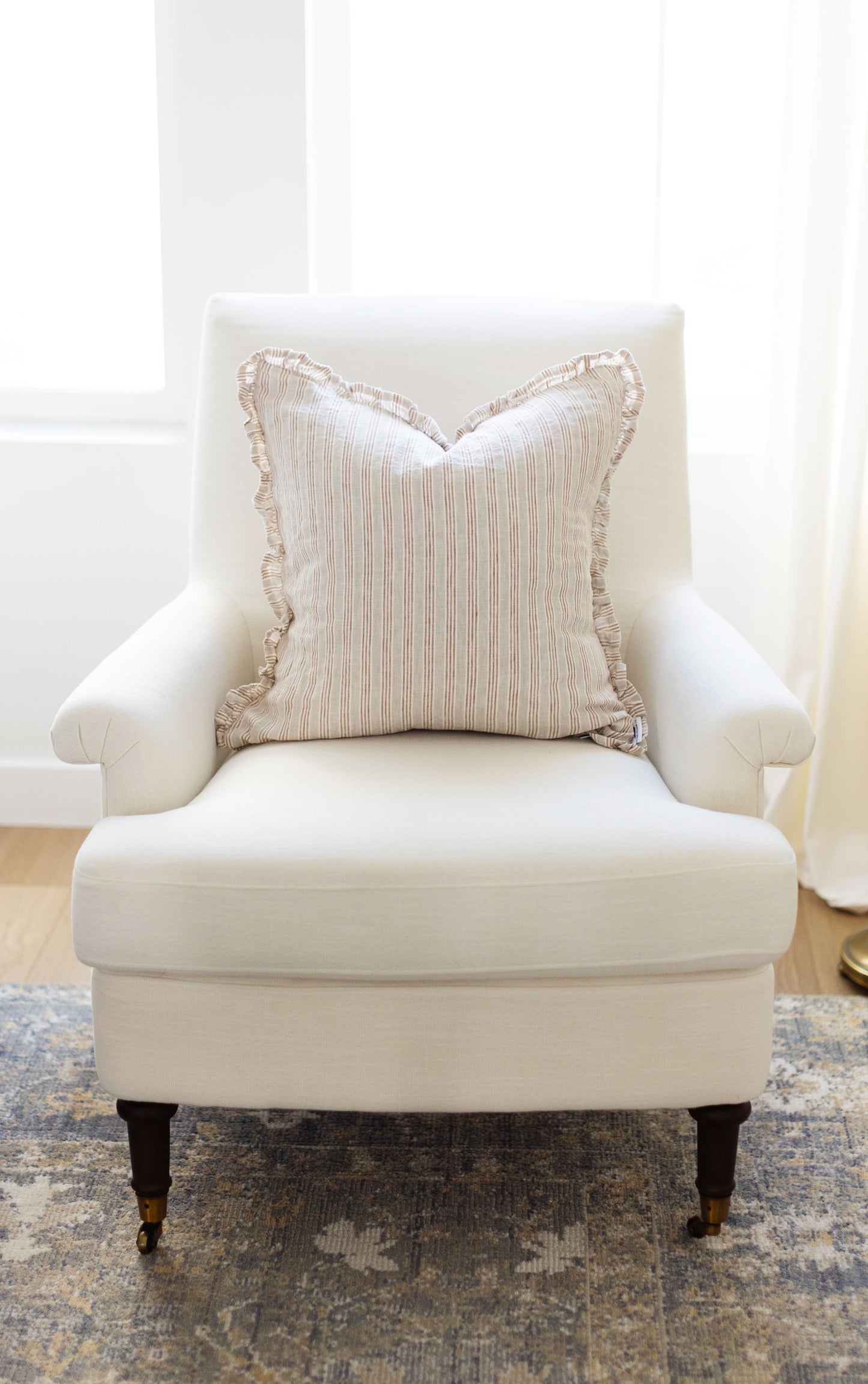 Granada - Ruffle edge - 20x20