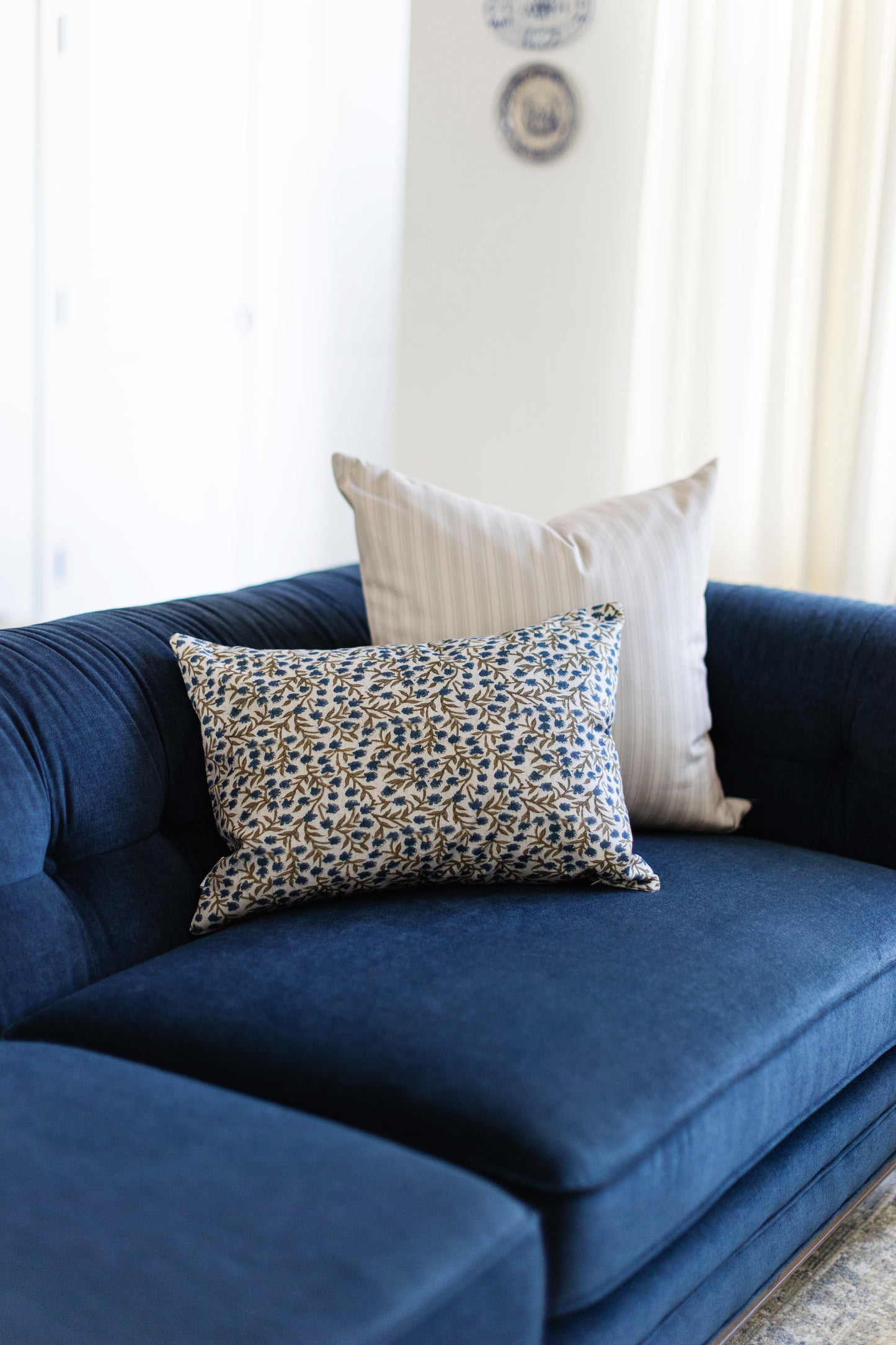 Banbury - Blue - 14x20, 20x20, 22x22