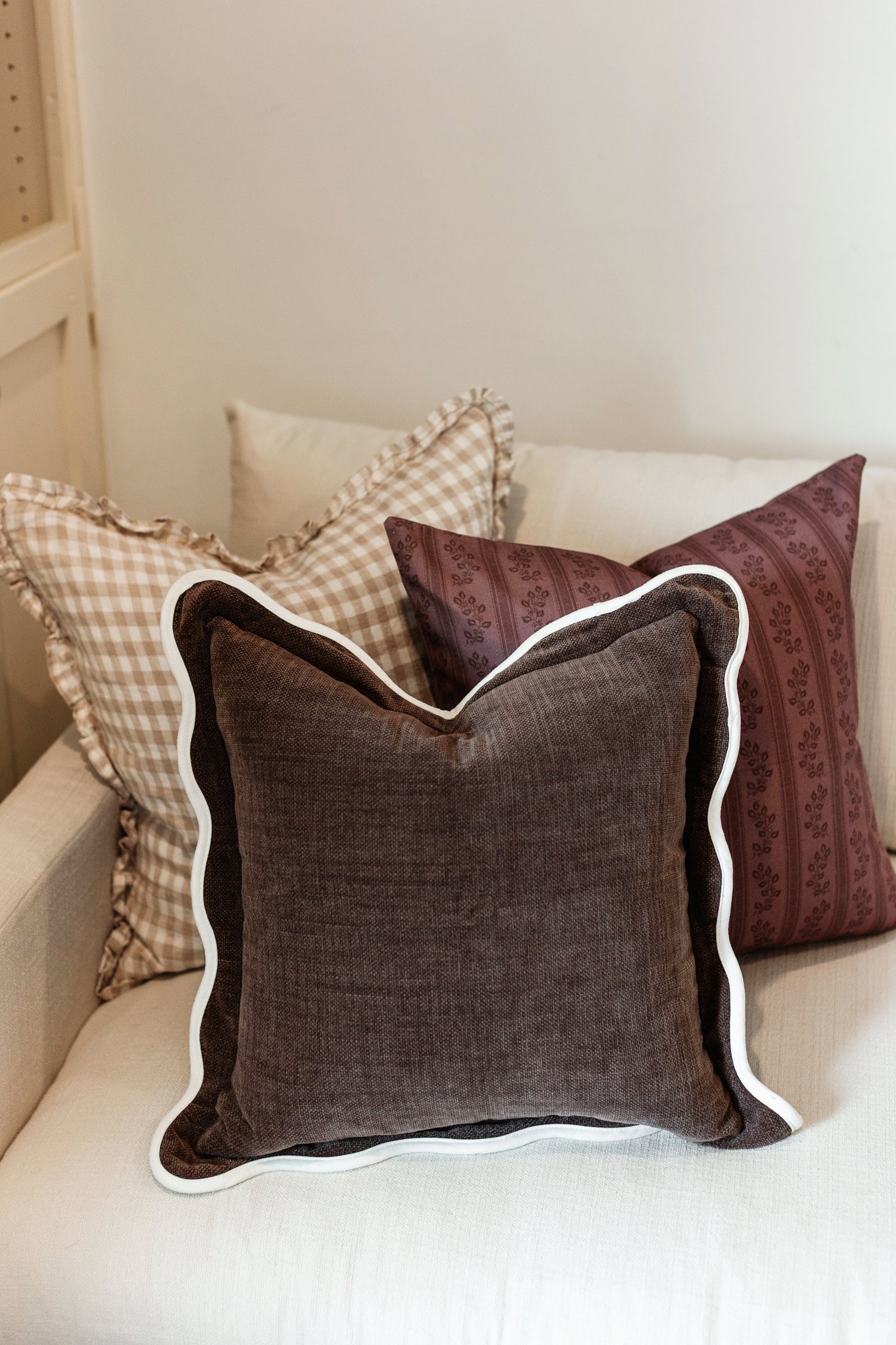 Annecy - Brown - 18x18