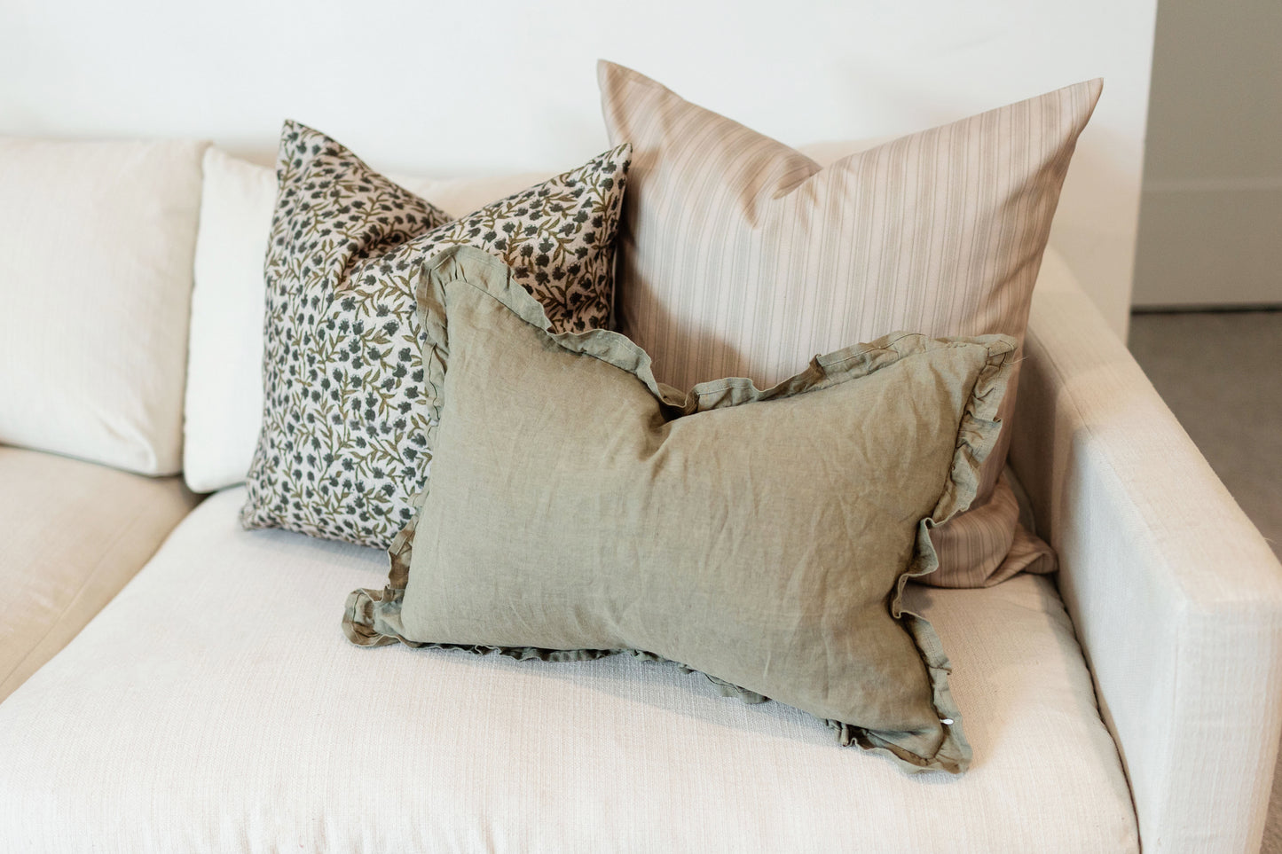 Banbury - Brown - 14x20, 20x20, 22x22