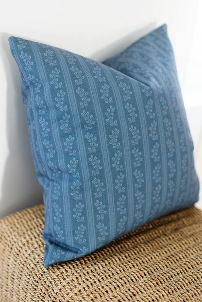 Hadleigh - Blue - 20x20
