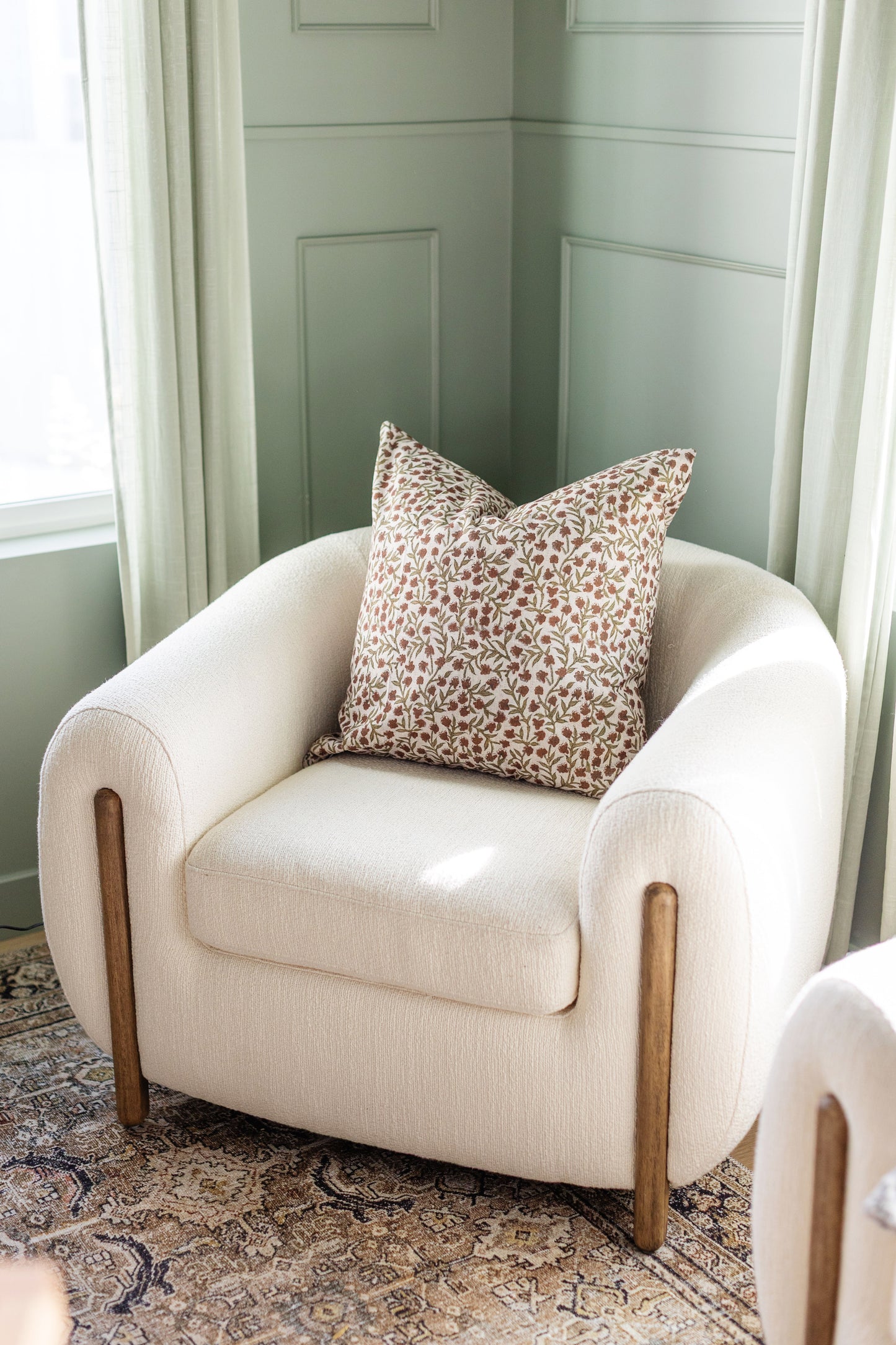 Banbury - Rust - 14x20, 20x20, 22x22