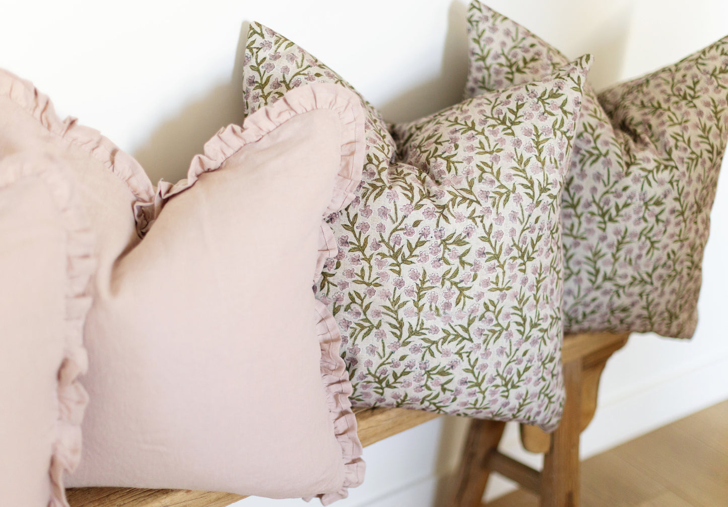 Banbury - Pink - 14x20, 20x20, 22x22