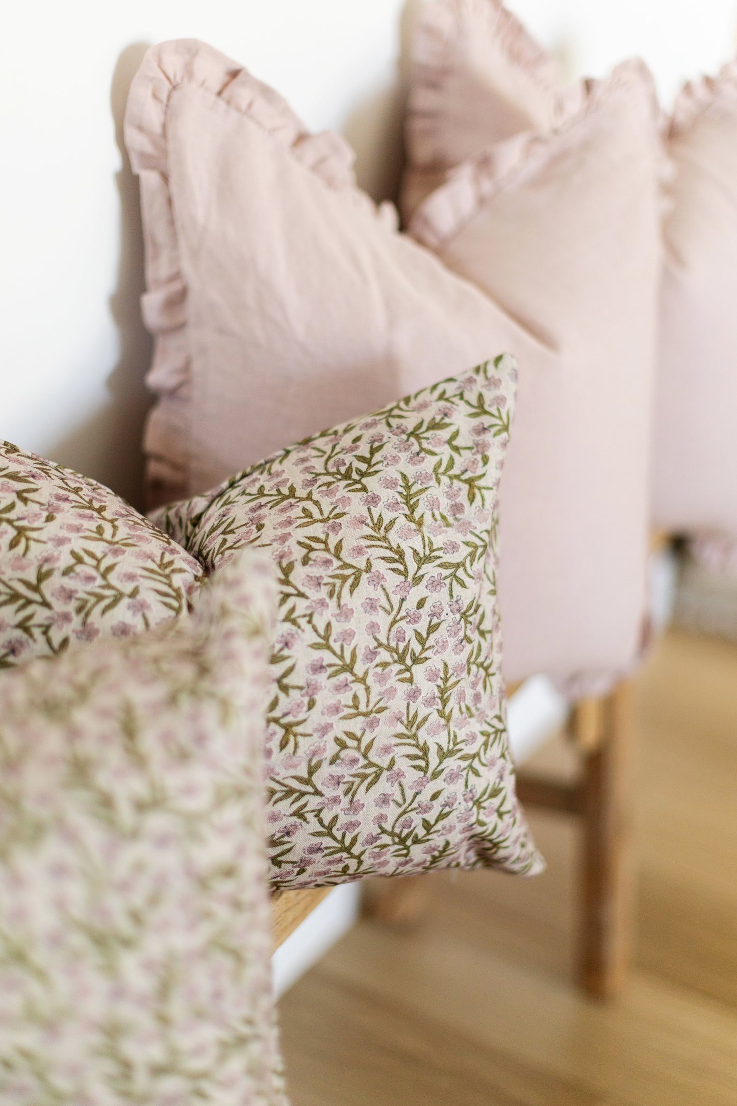 Banbury - Pink - 14x20, 20x20, 22x22