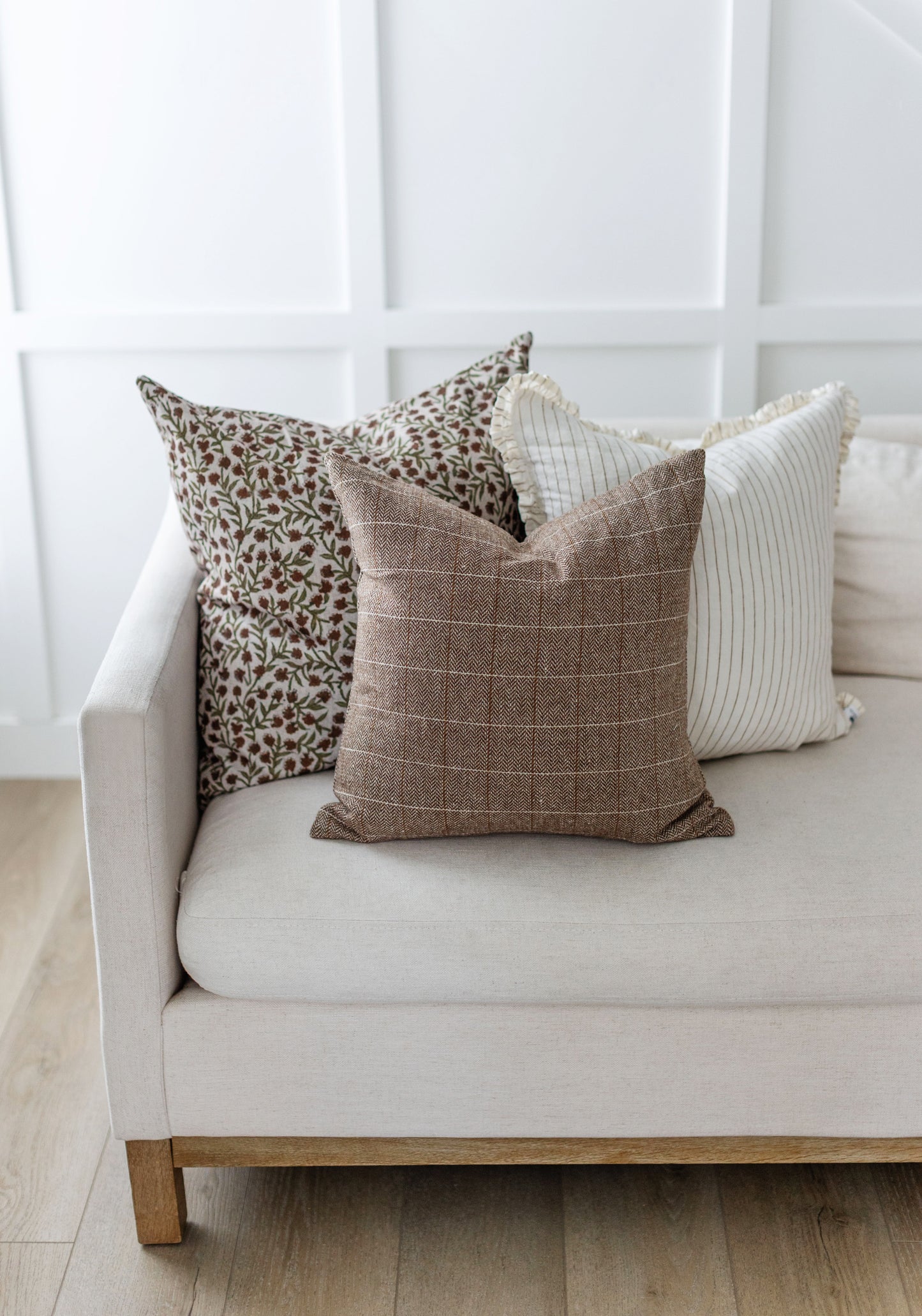 Moreton - Ruffle Edge - 20x20