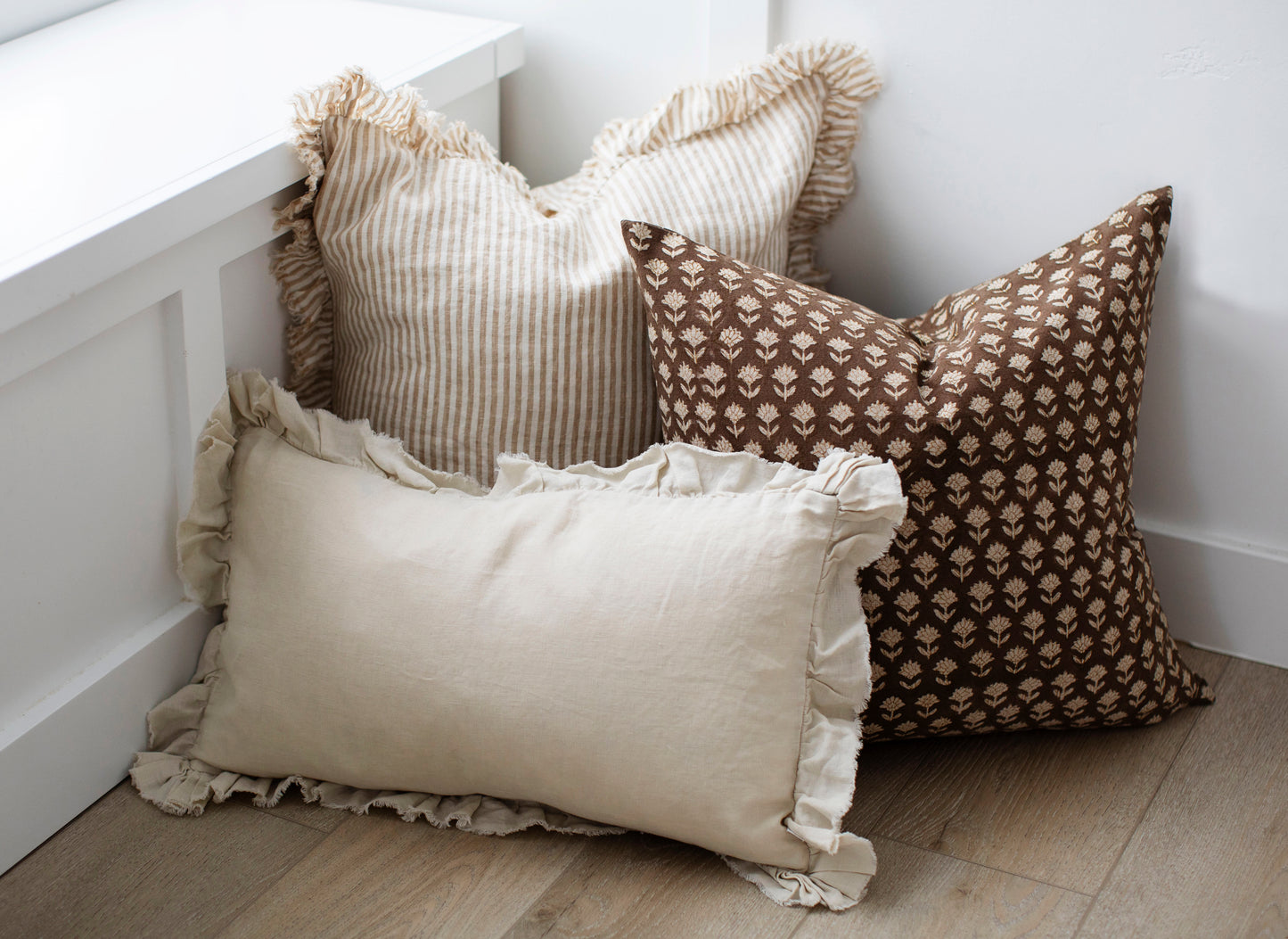 Harlow - Light Brown - 22x22