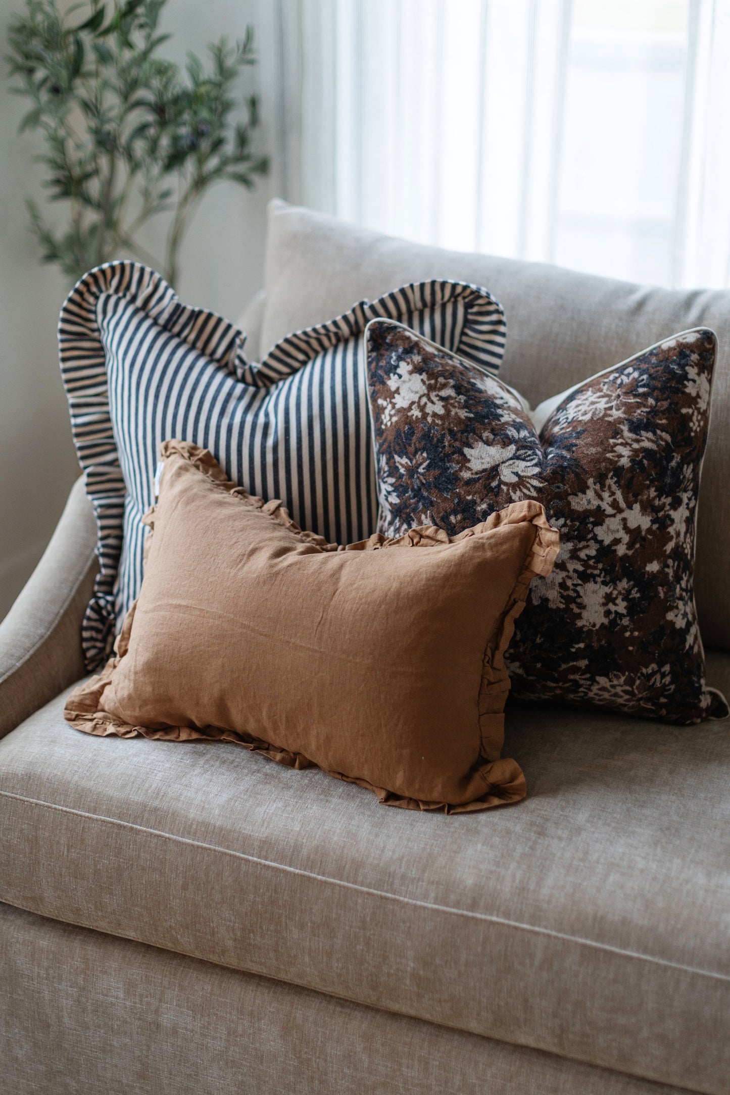 Sherwood - Black/Brown - 20x20