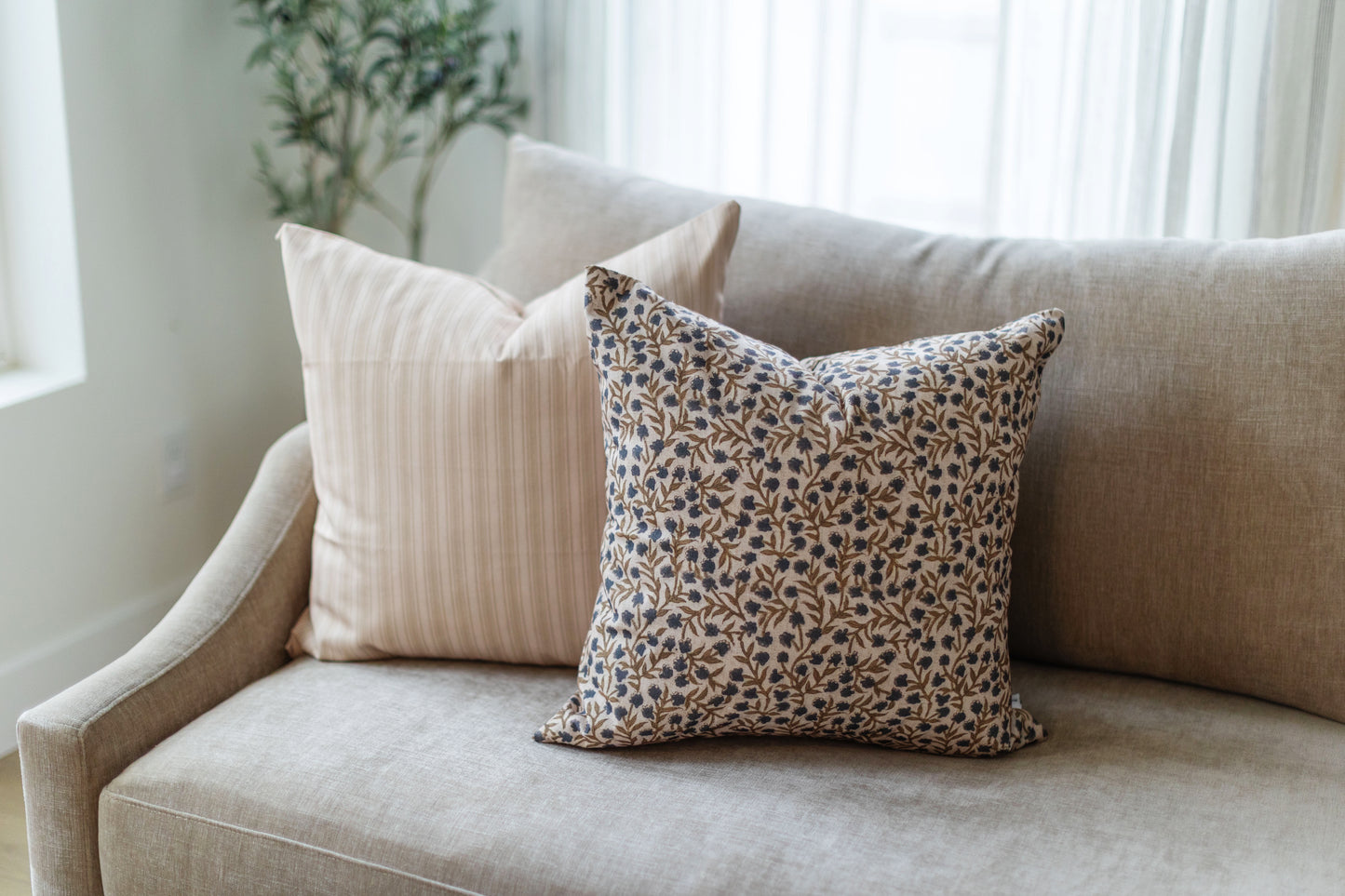 Marlow - Warm Beige 22x22 | Final Sale