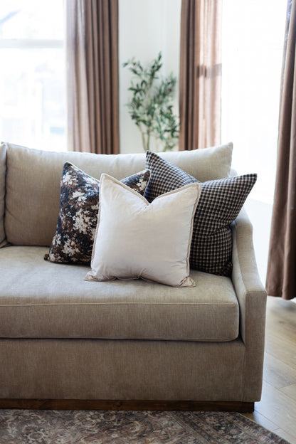 Ascot - Brown - 18x18, 22x22