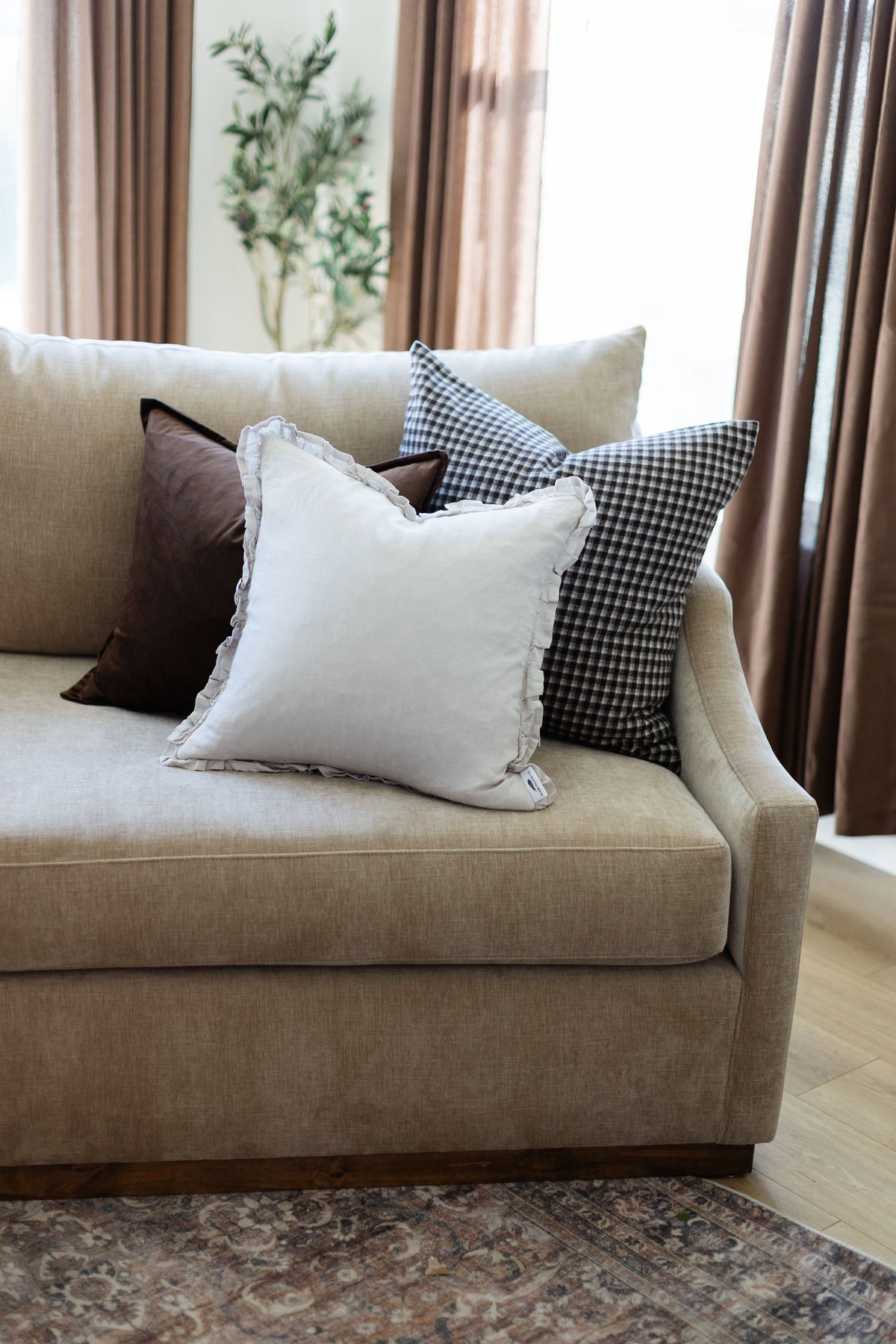 Ascot - Brown/Grey - 22x22