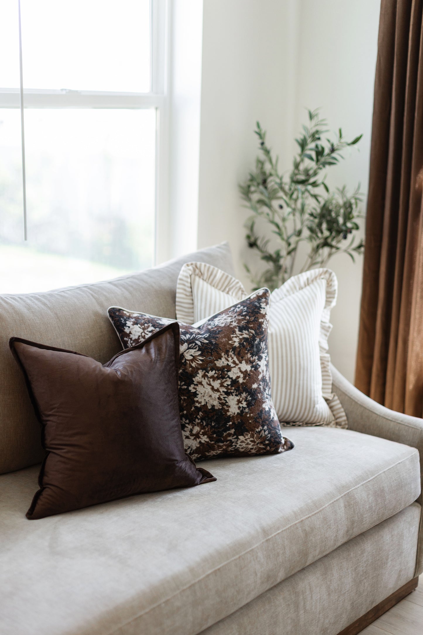 Harewood - Set of 3 Pillow Covers