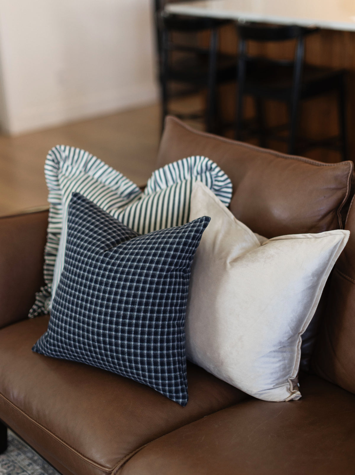 Ascot - Blue - 18x18